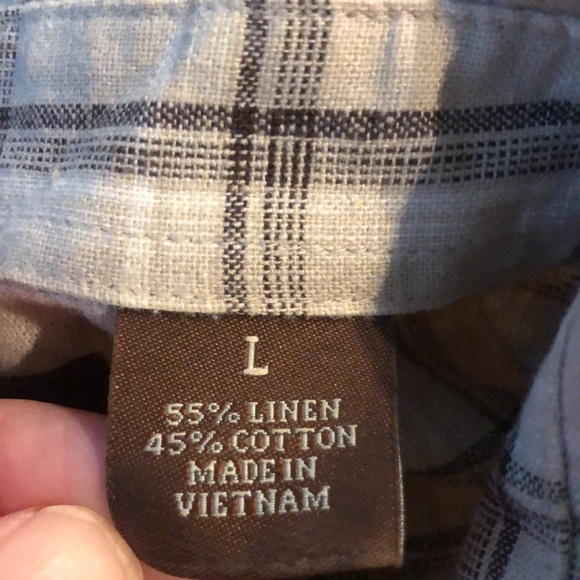 Like new! - PERRY ELLIS Linen Blend Plaid Button Down - Picture 3 of 5